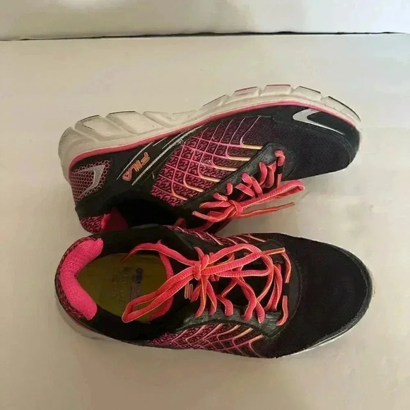 FILA Cool Max Sneaker Size 8 - Picture 3 of 8